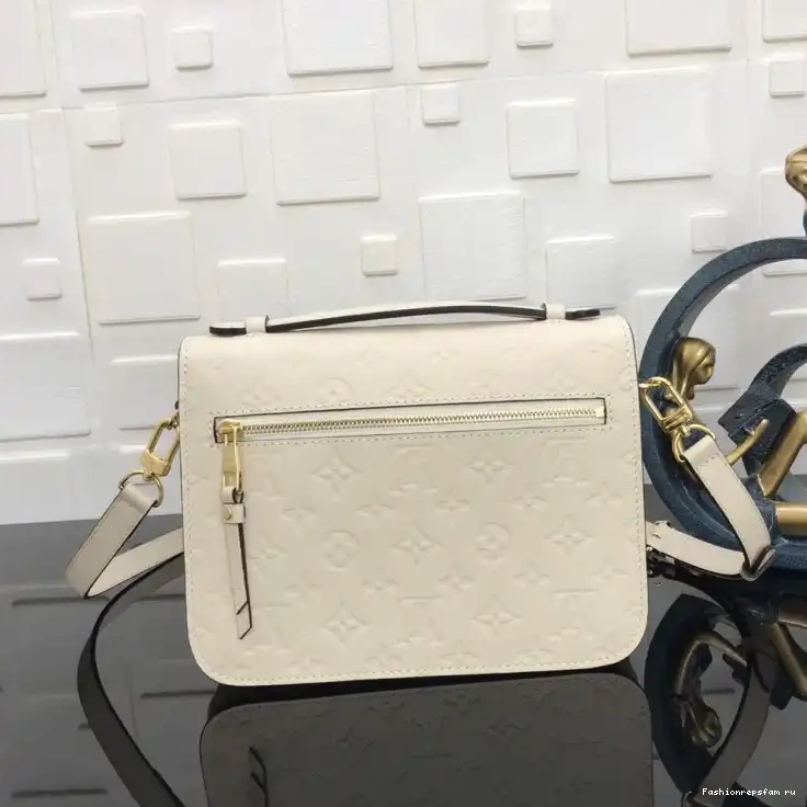 Fashionrepsfam ru 19B570353 Bags LV 0802